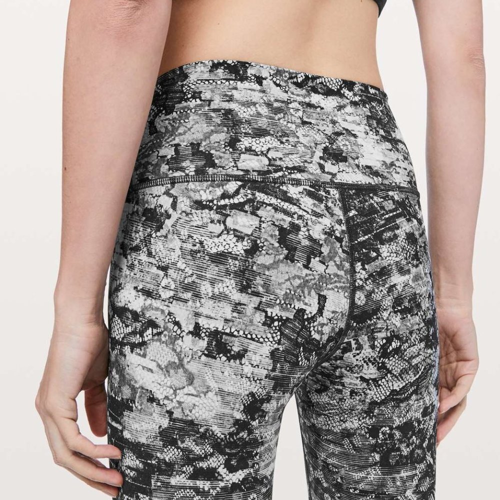 Lululemon Wunder Under High-Rise 7/8 Tight Masked Lace Starlight Black